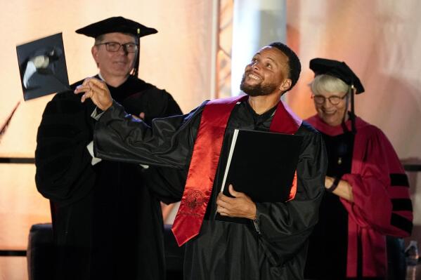 Curry s 3 Joins Davidson HOF has jersey retired graduates AP News